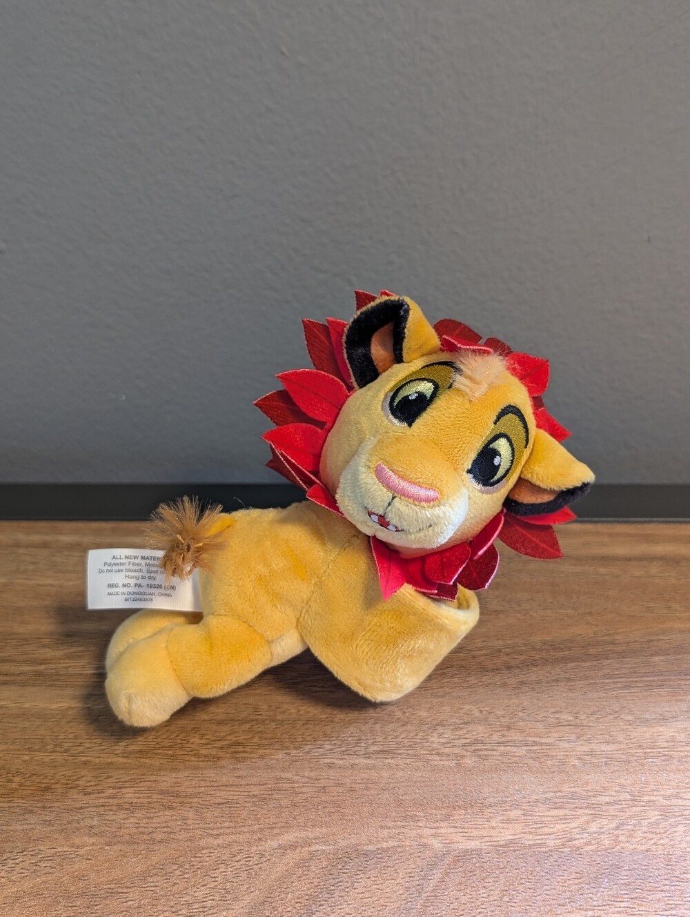Disney Lion King Simba Cutie Cuff Plush Slap Bracelet Series 4 Leaf Mane